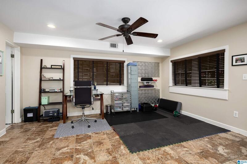Basement bonus space with room for a desk
